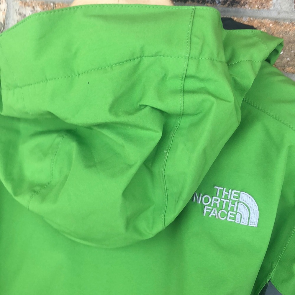 Boys XL 18/20 North Face All Weather Jacket Green - Picture 3 of 16